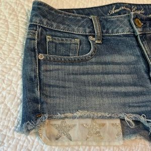American Eagle Outfitters Star Pockets Denim Shorts - size 2